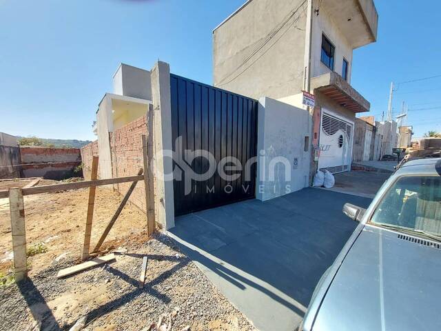 #126 - Casa para Venda em São Carlos - SP