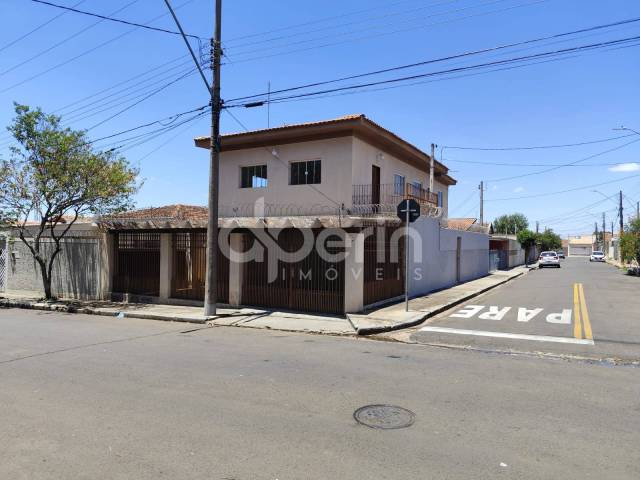 Bangalô para Venda em São Carlos - 4