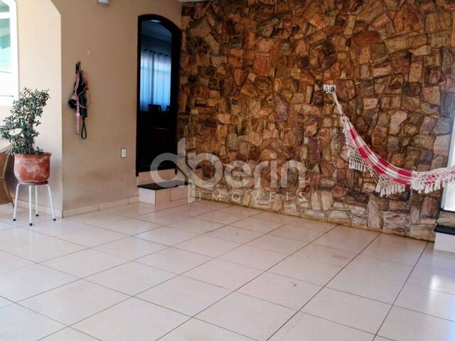 Venda em Jardim Brasil - São Carlos