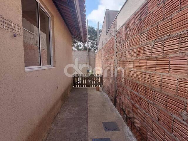 #151 - Casa para Venda em São Carlos - SP