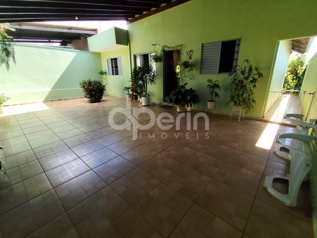 #167 - Casa para Venda em São Carlos - SP