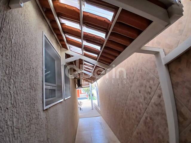 #169 - Casa para Venda em São Carlos - SP