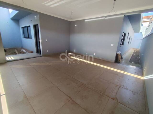 #222 - Casa para Venda em São Carlos - SP