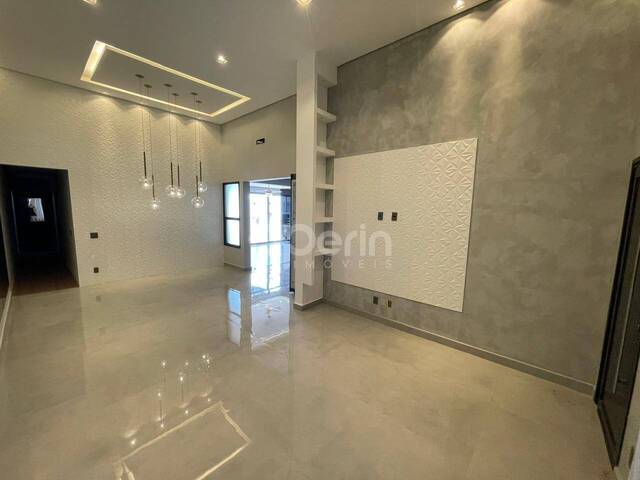 #223 - Casa para Venda em São Carlos - SP