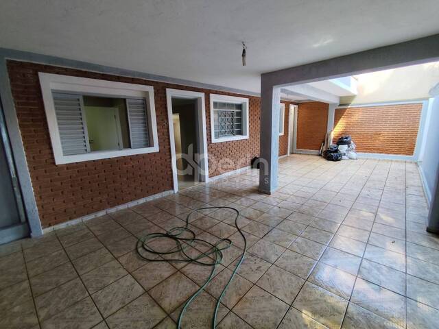 #227 - Casa para Venda em São Carlos - SP