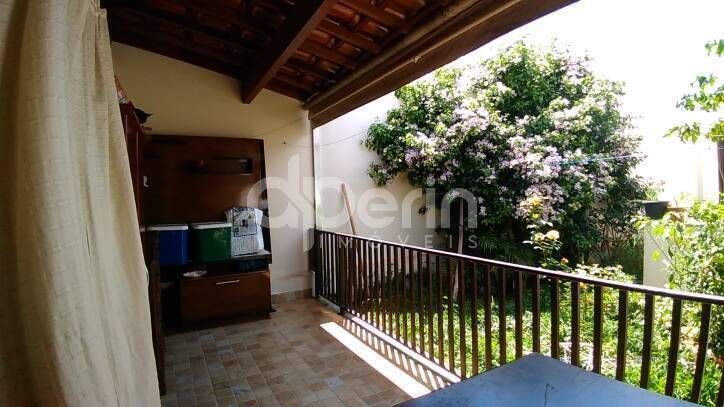 Casa, 2 quartos, 70 m² - Foto 1