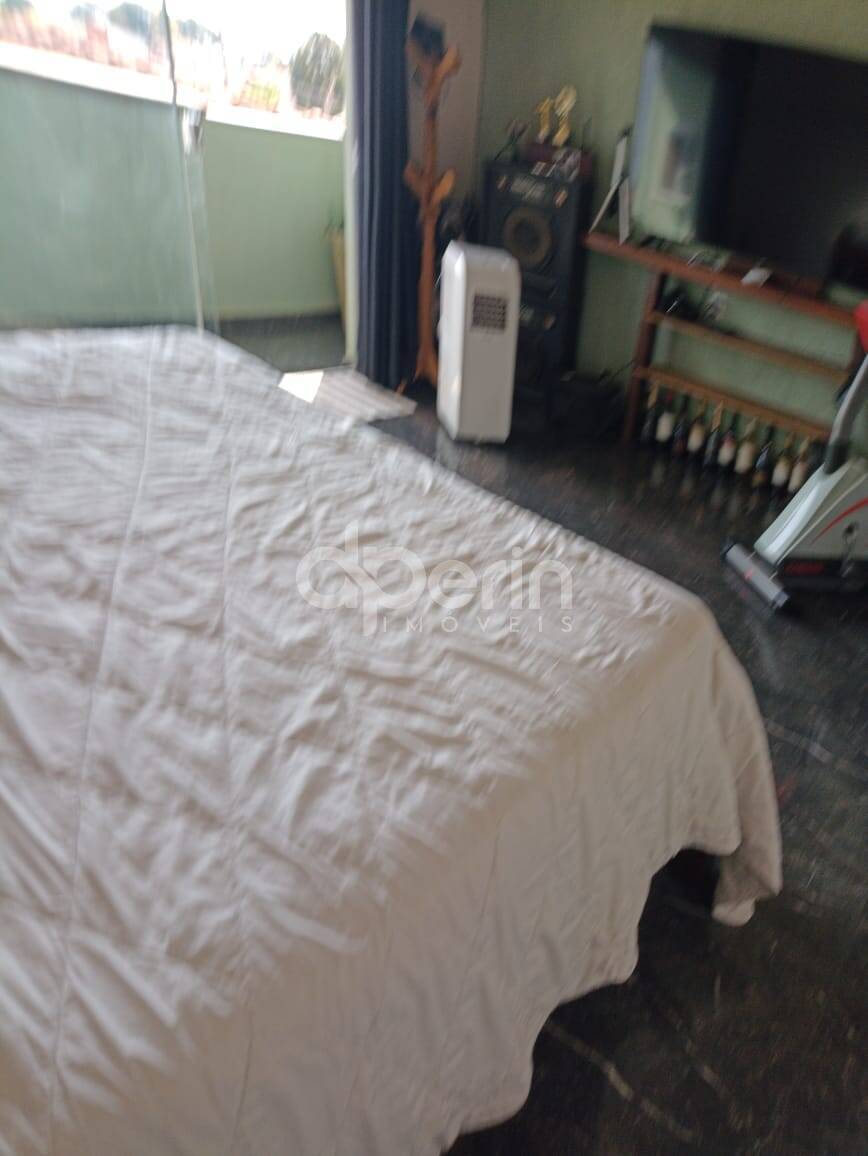 Casa à venda com 3 quartos, 133m² - Foto 21