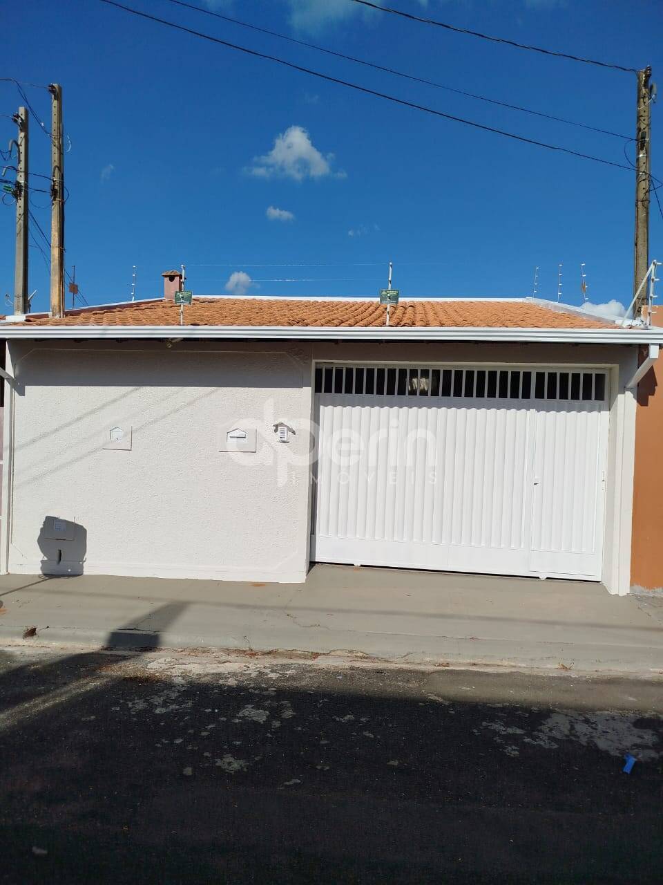 Casa à venda com 2 quartos, 172m² - Foto 1