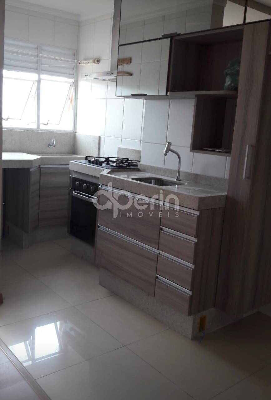 Apartamento à venda com 2 quartos, 50m² - Foto 2