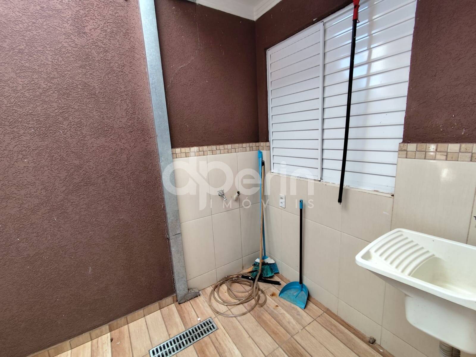 Casa à venda com 3 quartos, 100m² - Foto 15