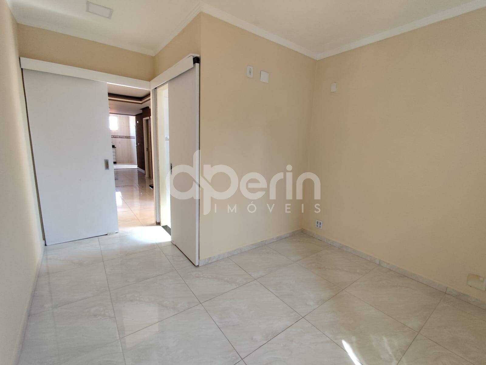 Casa à venda com 3 quartos, 100m² - Foto 11
