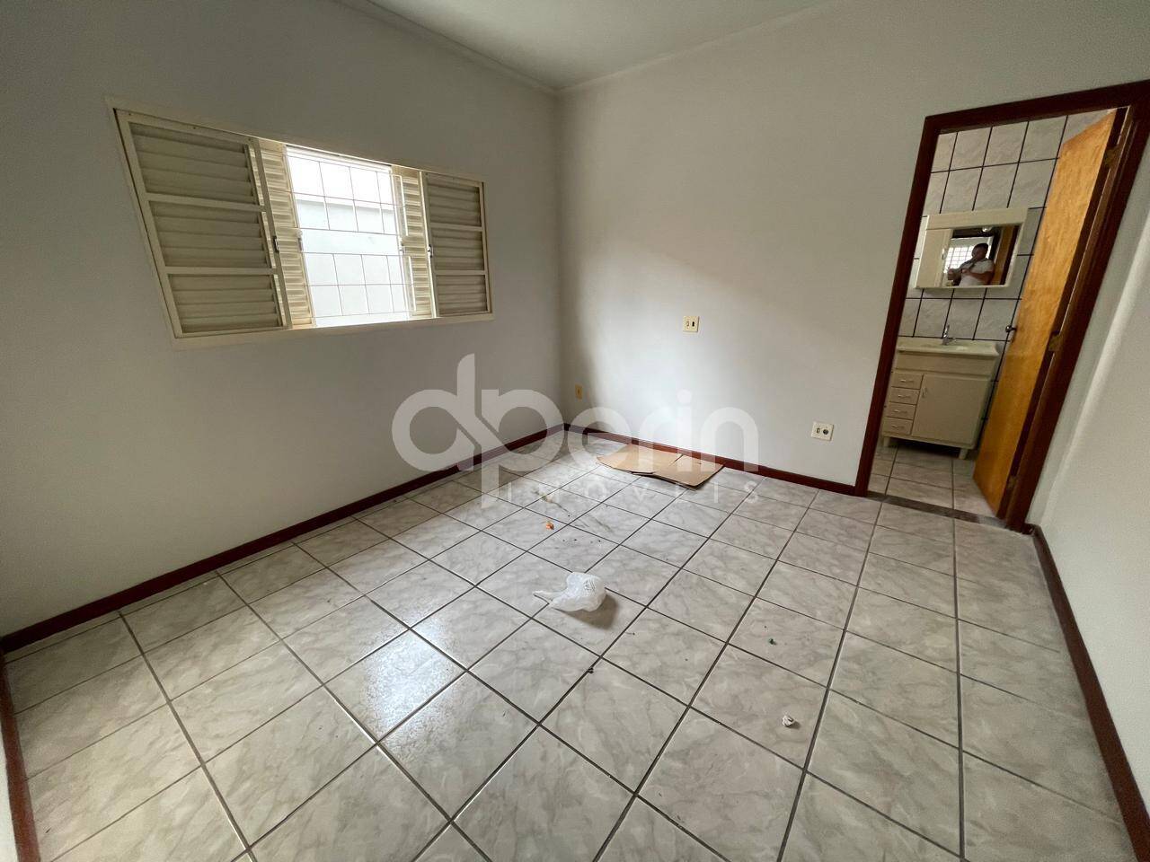 Casa à venda com 2 quartos, 126m² - Foto 9