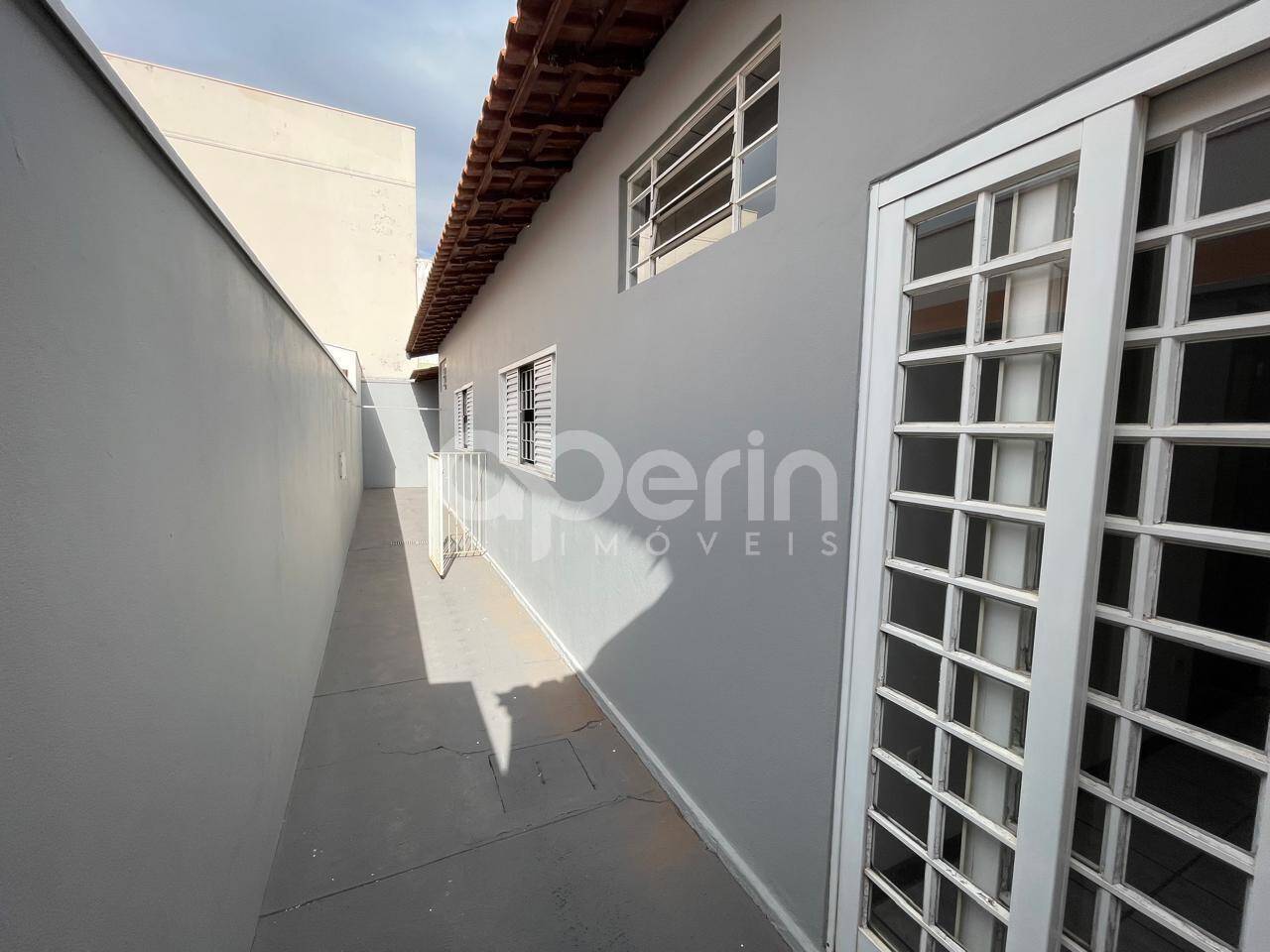 Casa à venda com 2 quartos, 126m² - Foto 11