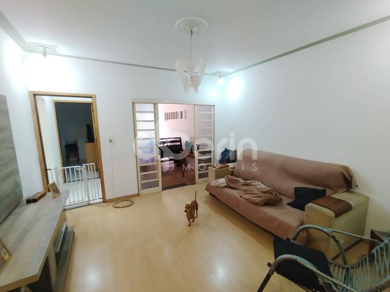 Casa à venda com 2 quartos, 63m² - Foto 1
