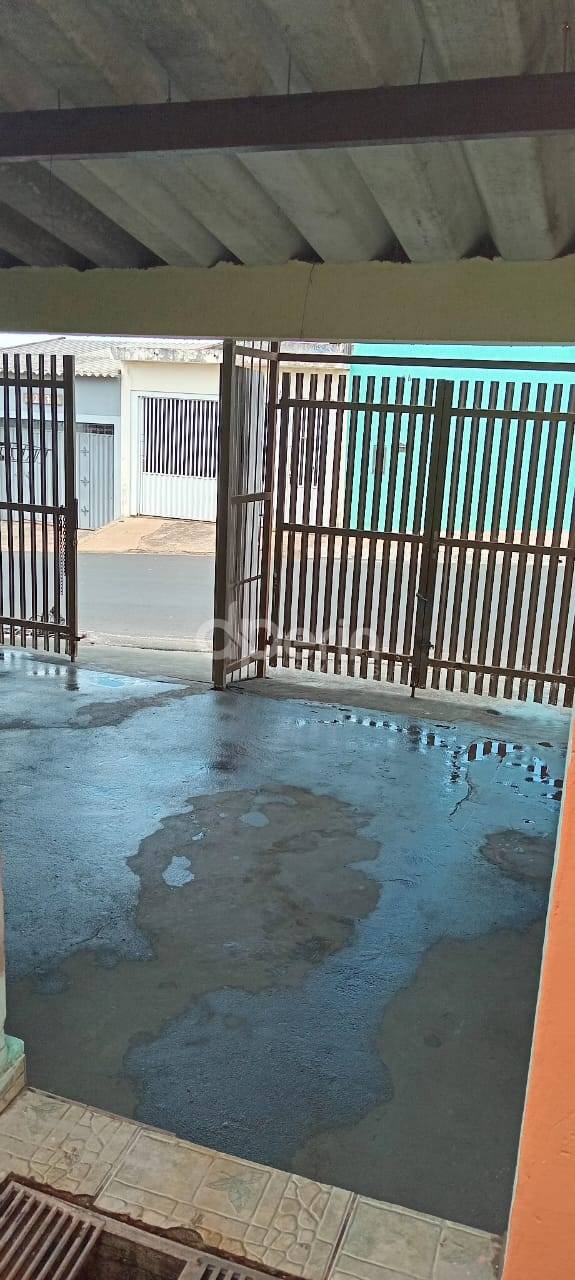 Casa, 2 quartos, 73 m² - Foto 1