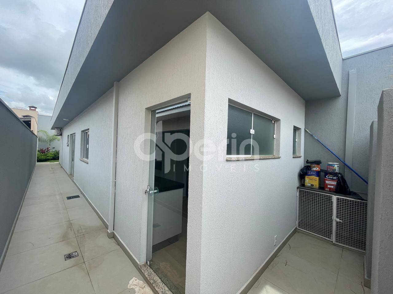 Casa, 3 quartos, 193 m² - Foto 2