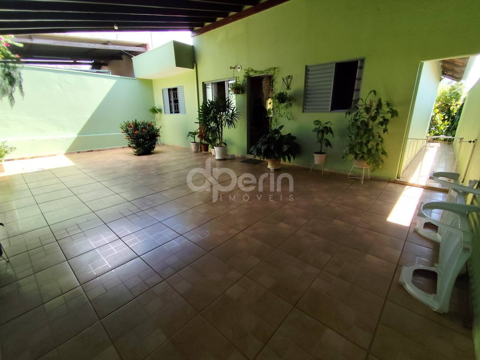 Casa, 3 quartos, 121 m² - Foto 2