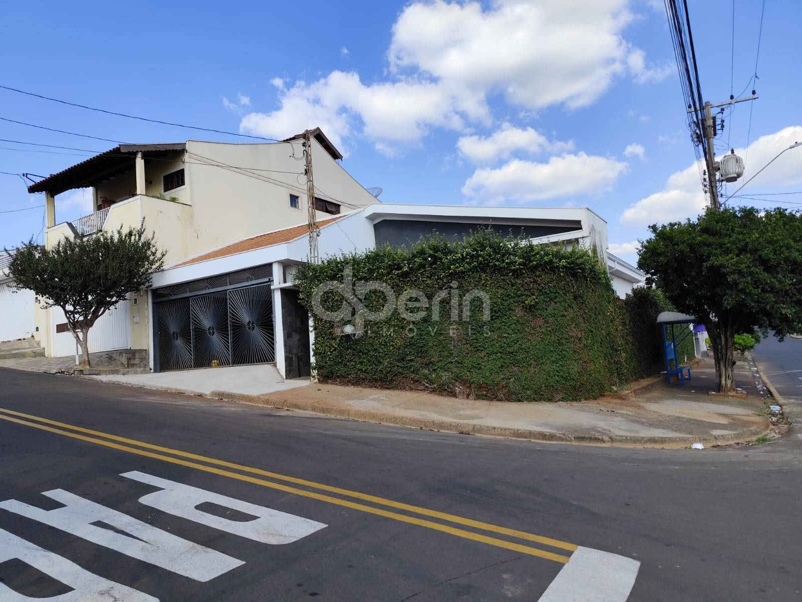 Casa, 4 quartos, 234 m² - Foto 1