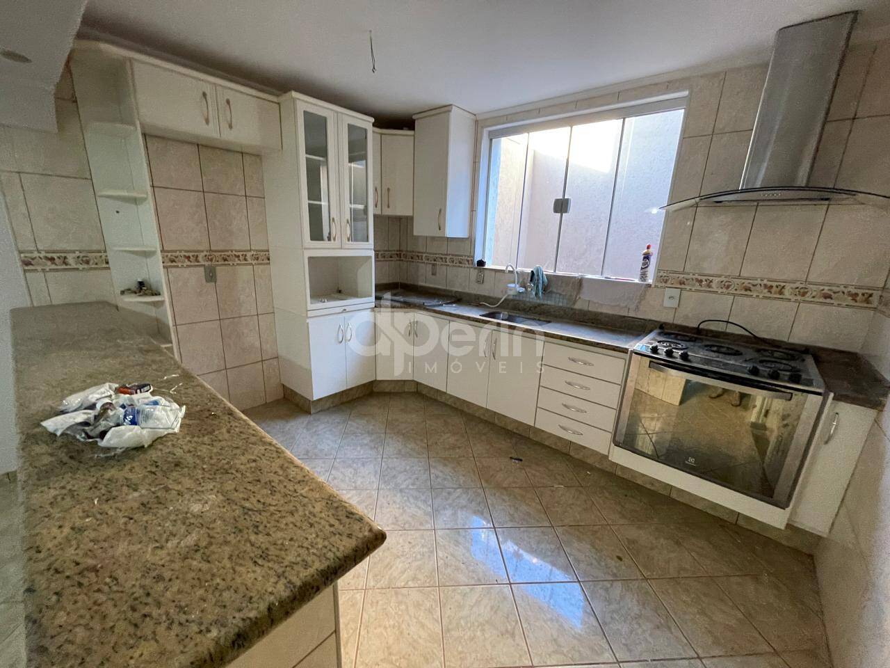 Casa, 3 quartos, 270 m² - Foto 14